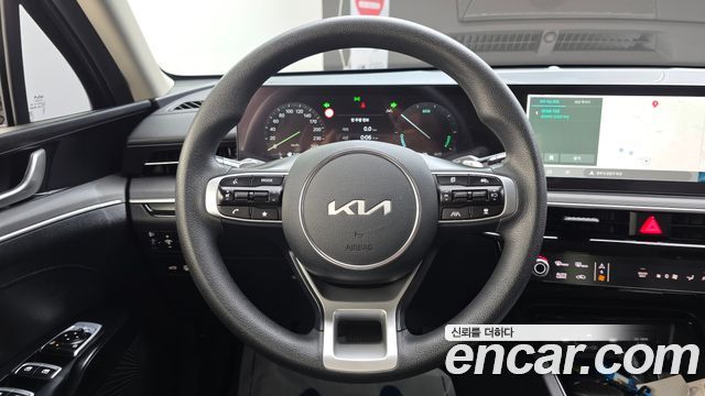 Kia K5 Hybrid (III) Prestige 2024 — фото 13
