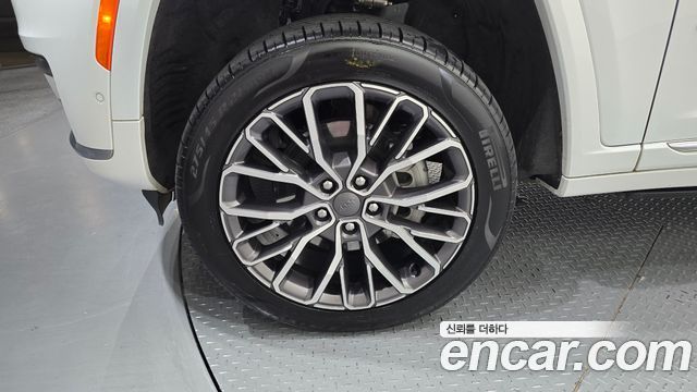 Jeep Grand Cherokee (WL) L 3.6 Summit Reserve 2023 — фото 5