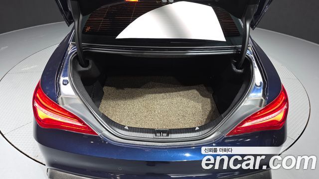 Mercedes-Benz CLA-Class (C117) CLA45 AMG 4MATIC 2018 — фото 24
