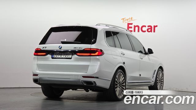 BMW X7 (G07) xDrive 40d Design Pure Excellence 6-Seater 2023 — фото 2