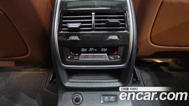 BMW X7 (G07) xDrive 40d Design Pure Excellence 6-Seater 2023 — фото 13