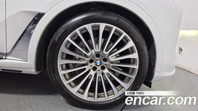 BMW X7 (G07) xDrive 40d Design Pure Excellence 6-Seater 2023 — фото 21