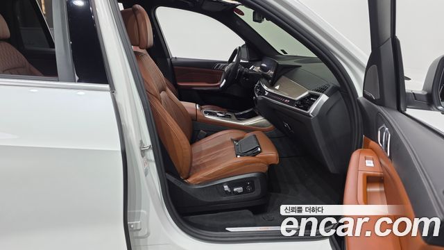 BMW X7 (G07) xDrive 40d Design Pure Excellence 6-Seater 2023 — фото 26