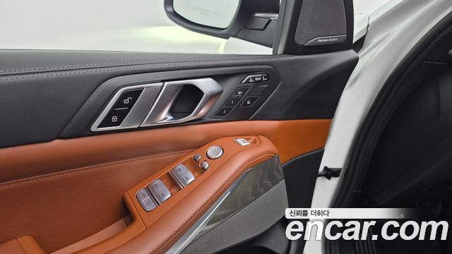 BMW X7 (G07) xDrive 40d Design Pure Excellence 6-Seater 2023 — фото 38