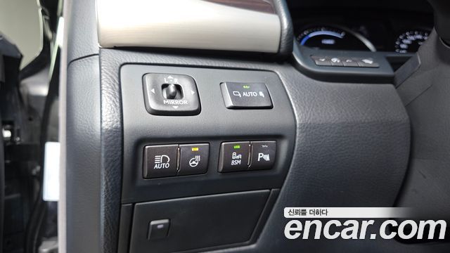 Lexus LS600hL 5-Seats Ottoman XF40 2014 — фото 12