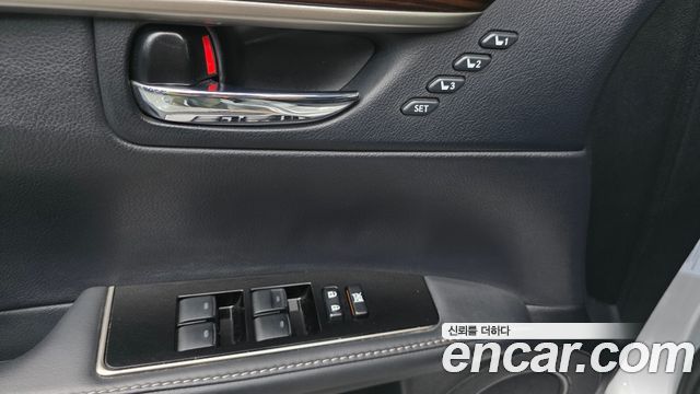 Lexus ES350 Executive XV60 2016 — фото 11