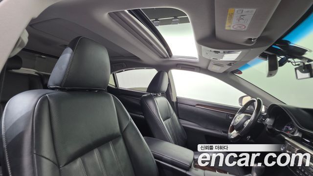 Lexus ES350 Executive XV60 2016 — фото 20