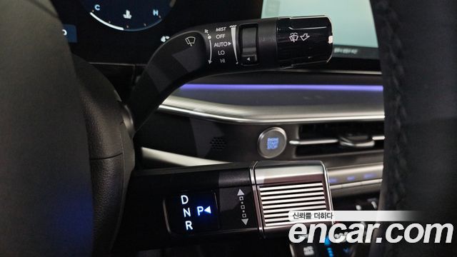 Hyundai Grandeur (GN7) 3.5 LPG 2WD Exclusive 2023 — фото 9