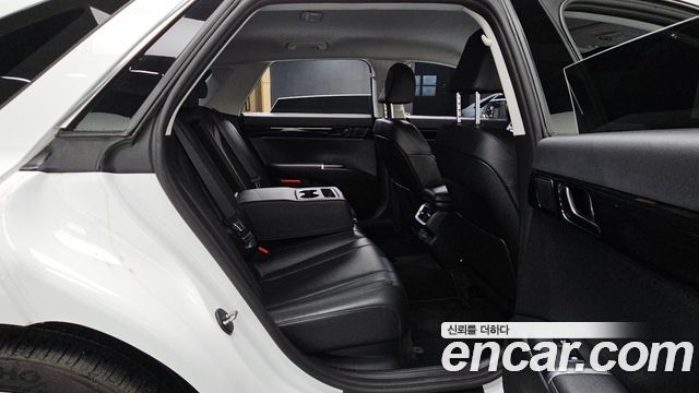 Hyundai Grandeur (GN7) 3.5 LPG 2WD Exclusive 2023 — фото 11