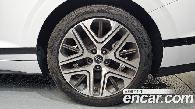 Hyundai Grandeur (GN7) 3.5 LPG 2WD Exclusive 2023 — фото 21