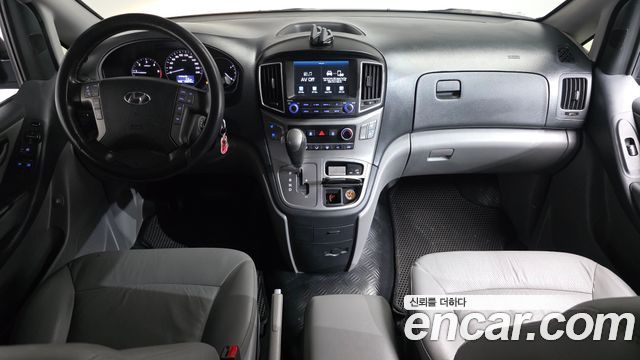 Hyundai Grand Starex Van 5-Seater Modern 2021 — фото 7