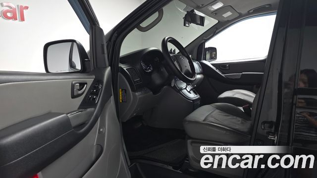Hyundai Grand Starex Van 5-Seater Modern 2021 — фото 10