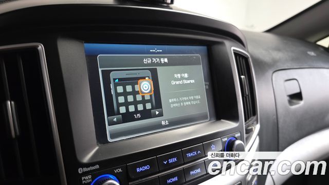 Hyundai Grand Starex Van 5-Seater Modern 2021 — фото 16