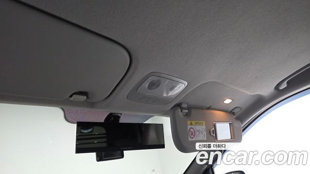 Hyundai Grand Starex Van 5-Seater Modern 2021 — фото 19