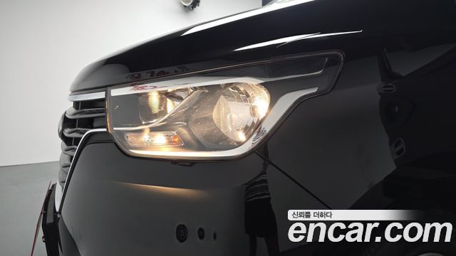 Hyundai Grand Starex Van 5-Seater Modern 2021 — фото 22