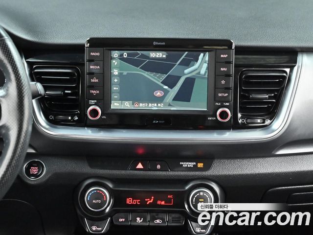 Kia Stonic 1.4 Prestige 2019 — фото 18