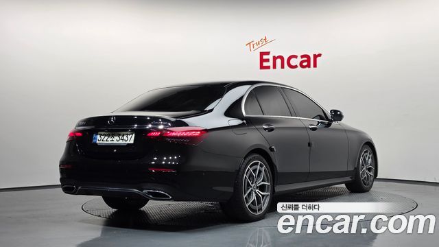 Mercedes-Benz E-Class (W213) E220d 4MATIC AMG Line 2021 — фото 2