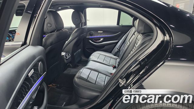Mercedes-Benz E-Class (W213) E220d 4MATIC AMG Line 2021 — фото 12