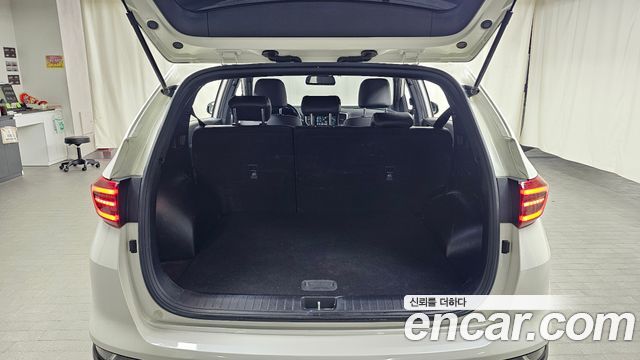 Kia Sportage The Bold Diesel 1.6 2WD Prestige Gravity 2022 — фото 16