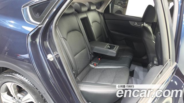 Kia K3 Prestige 2019 — фото 12