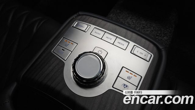 Genesis G80 (RG3) Gasoline 2.5 Turbo AWD 2026 — фото 18