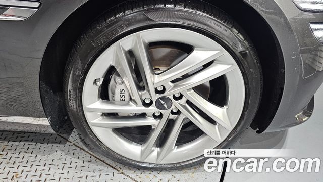 Genesis G80 (RG3) Gasoline 2.5 Turbo AWD 2026 — фото 21