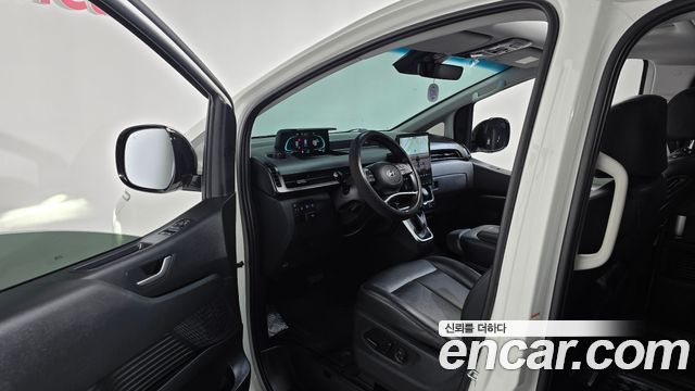 Hyundai Staria HEV 1.6 Tourer 11-Seater Modern 2025 — фото 10