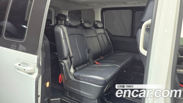 Hyundai Staria HEV 1.6 Tourer 11-Seater Modern 2025 — фото 11