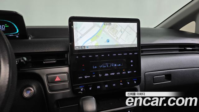 Hyundai Staria HEV 1.6 Tourer 11-Seater Modern 2025 — фото 12