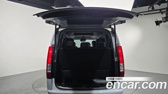 Hyundai Staria HEV 1.6 Tourer 11-Seater Modern 2025 — фото 19