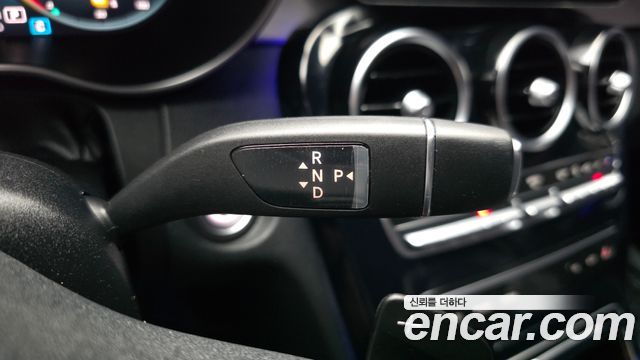 Mercedes-Benz C-Class (W205) C300e 4MATIC AMG Line 2020 — фото 9