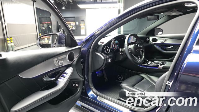 Mercedes-Benz C-Class (W205) C300e 4MATIC AMG Line 2020 — фото 10