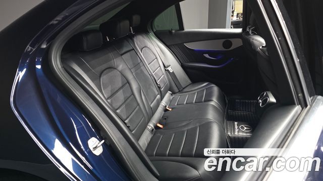 Mercedes-Benz C-Class (W205) C300e 4MATIC AMG Line 2020 — фото 16