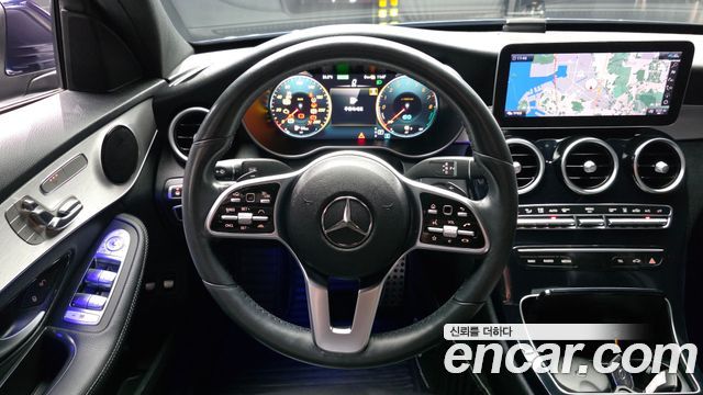 Mercedes-Benz C-Class (W205) C300e 4MATIC AMG Line 2020 — фото 17