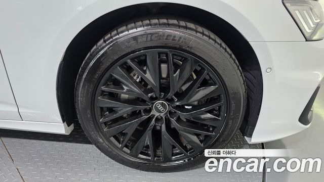 Audi A6 (C8) 45 TFSI Quattro Premium 2025 — фото 5