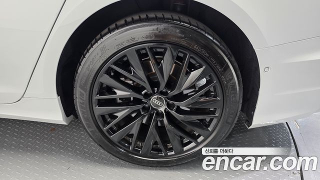 Audi A6 (C8) 45 TFSI Quattro Premium 2025 — фото 21