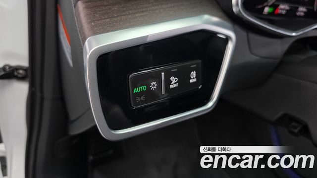 Audi A6 (C8) 45 TFSI Quattro Premium 2025 — фото 32