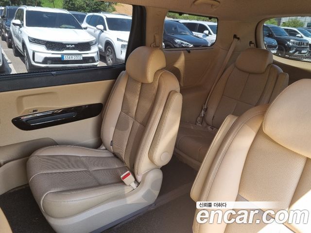 Kia Carnival Gasoline 9-Seater Noblesse Special 2020 — фото 7