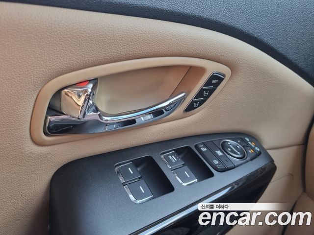 Kia Carnival Gasoline 9-Seater Noblesse Special 2020 — фото 18