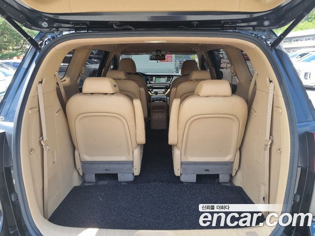 Kia Carnival Gasoline 9-Seater Noblesse Special 2020 — фото 21