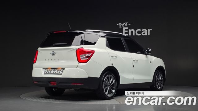 KG Mobility (SsangYong) Tivoli Air Diesel RX 4WD 2016 — фото 2