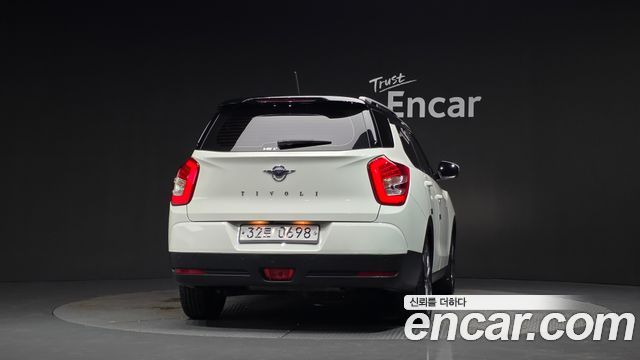 KG Mobility (SsangYong) Tivoli Air Diesel RX 4WD 2016 — фото 4
