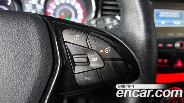 KG Mobility (SsangYong) Tivoli Air Diesel RX 4WD 2016 — фото 14