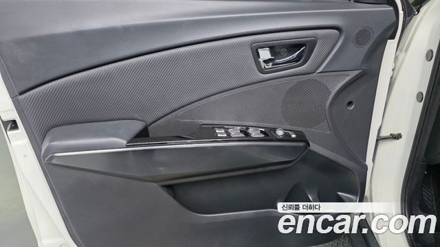 KG Mobility (SsangYong) Tivoli Air Diesel RX 4WD 2016 — фото 24