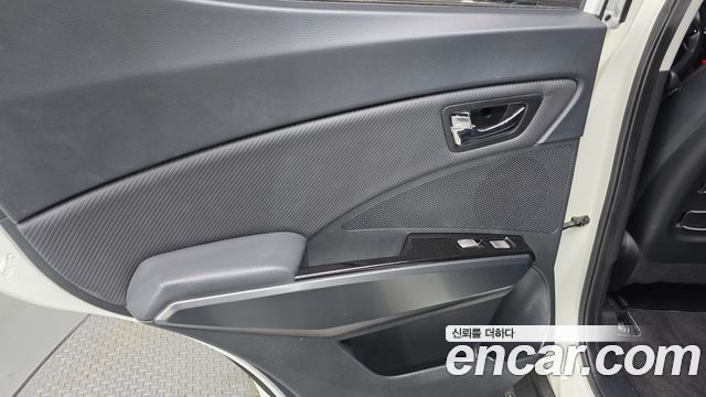 KG Mobility (SsangYong) Tivoli Air Diesel RX 4WD 2016 — фото 25