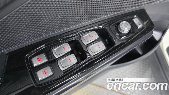 KG Mobility (SsangYong) Tivoli Air Diesel RX 4WD 2016 — фото 26