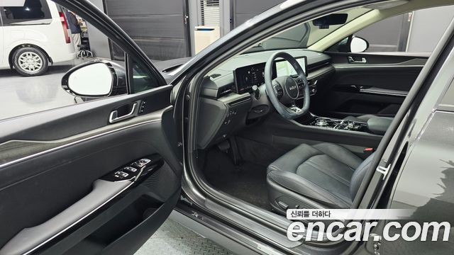 Kia K5 (III) 1.6 Turbo Noblesse 2025 — фото 10