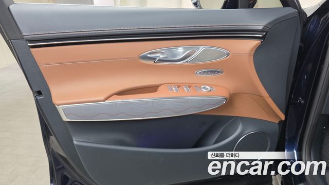 Genesis GV70 2.5T Gasoline AWD 2024 — фото 24