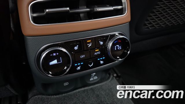 Genesis GV70 2.5T Gasoline AWD 2024 — фото 28