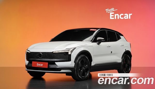Volvo EX30 Cross Country Performance Ultra 2026 — фото 1